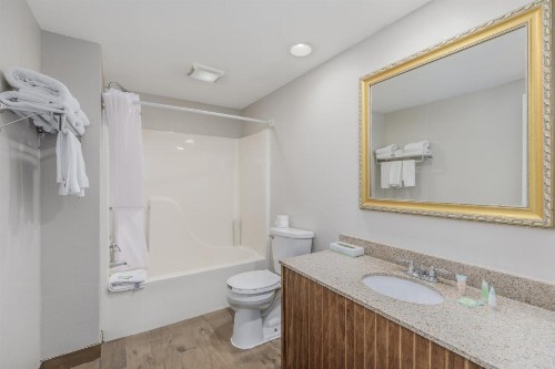 Crossroads Inn & Suites - image 11