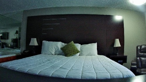 Country Town N' Suites - image 19