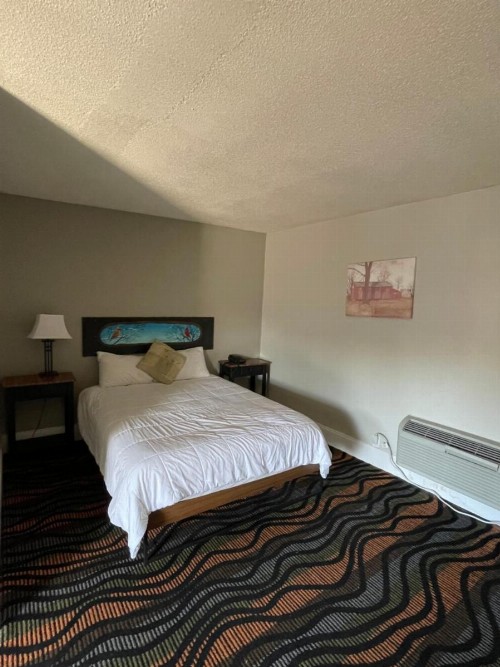 Country Town N' Suites - image 28