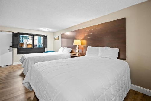Country Town N' Suites - image 42
