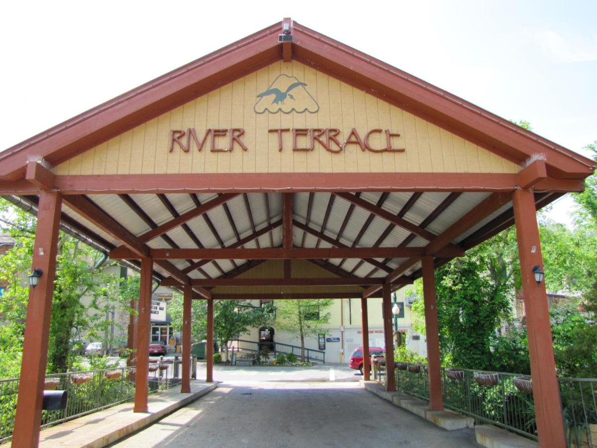 River Terrace Resort & Convention Center - image 6