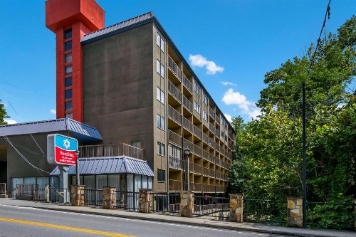 SureStay Plus Hotel by Best Western Gatlinburg - image 13
