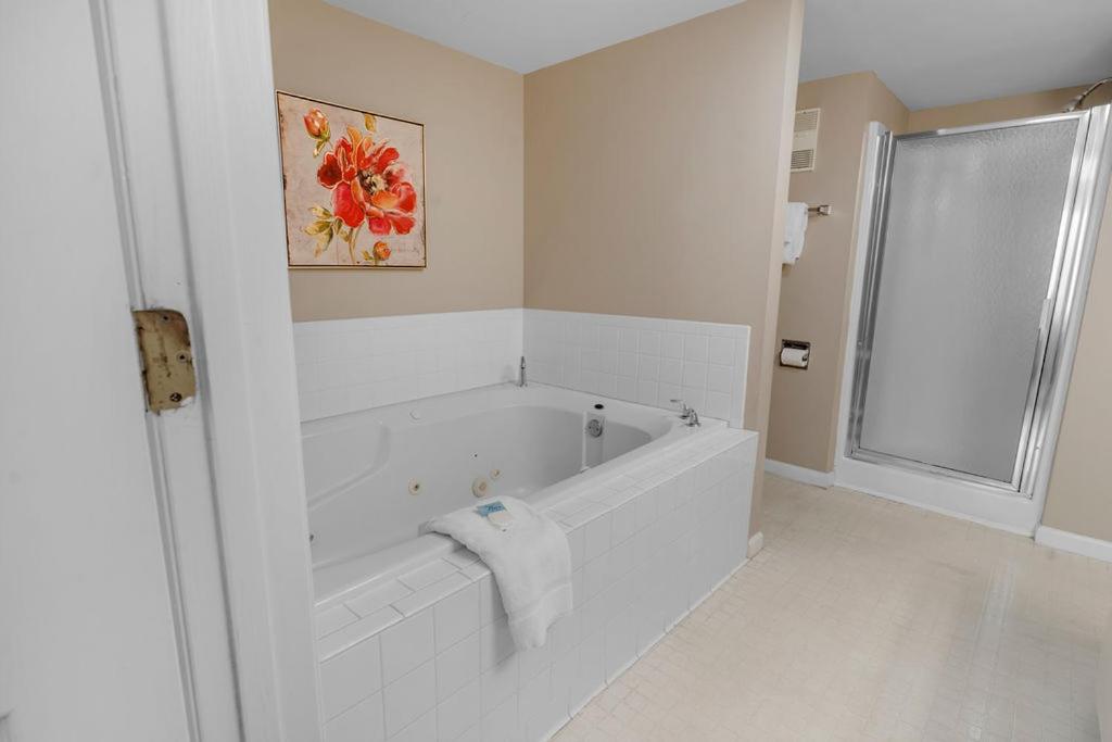 Park Place Condos - image 5