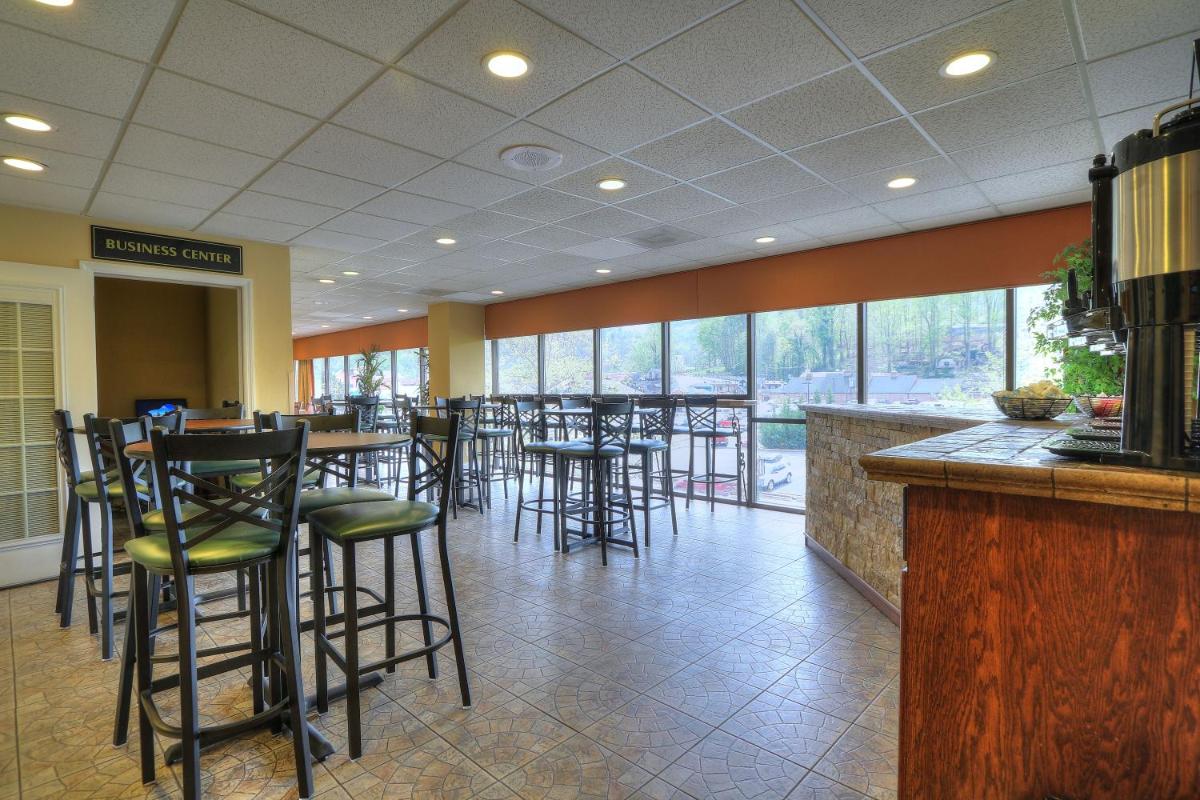 Edgewater Hotel and Conference Center - image 5