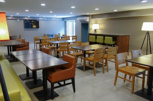 Country Inn & Suites by Radisson Gatlinburg TN - image 32
