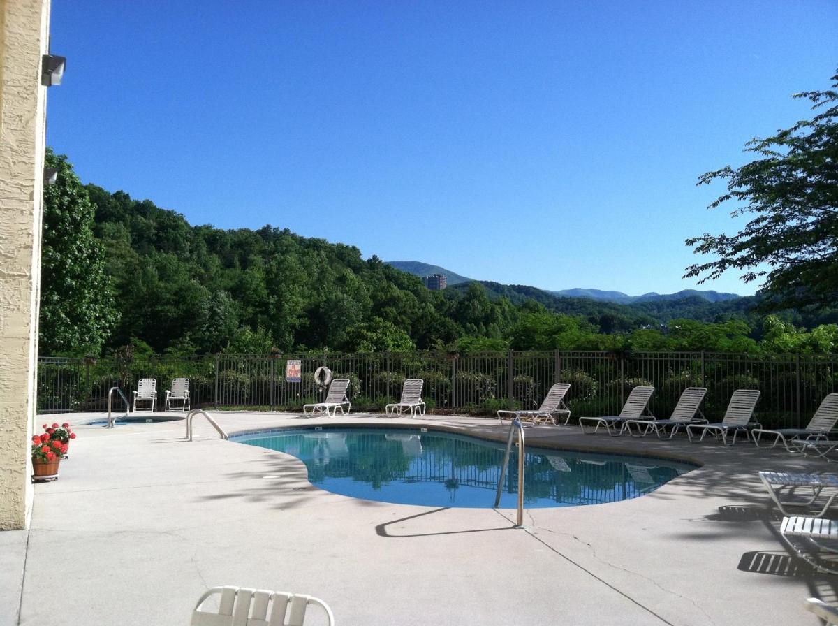 Gatlinburg Chateau Rentals - image 2