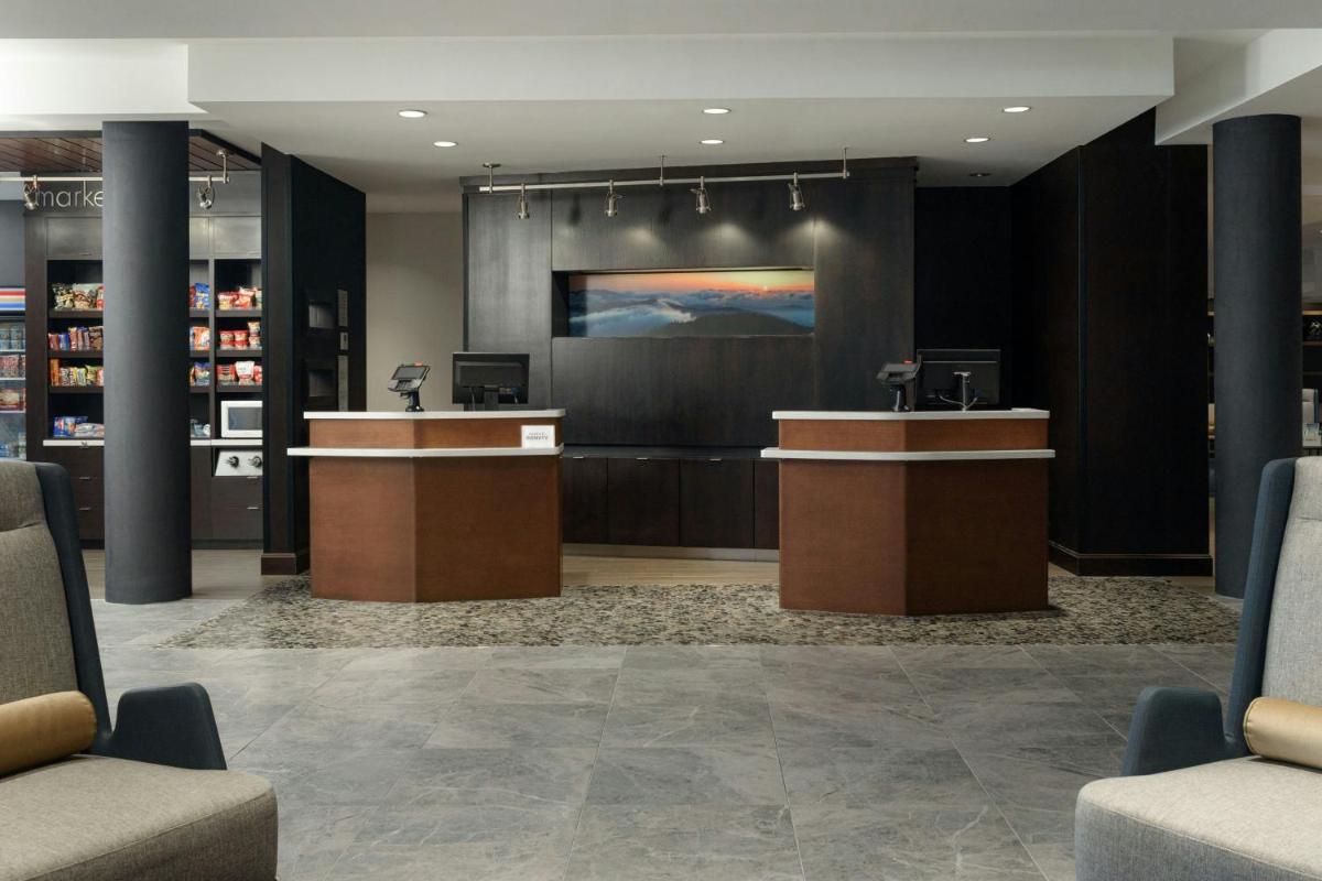 Courtyard by Marriott Gatlinburg Downtown - image 6