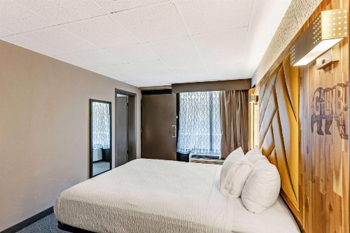 LeConte View Motel - image 31