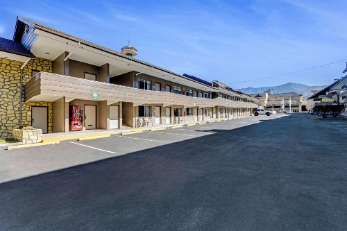 LeConte View Motel - image 5