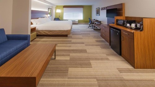 Holiday Inn Express Gatlinburg Downtown an IHG Hotel - image 27