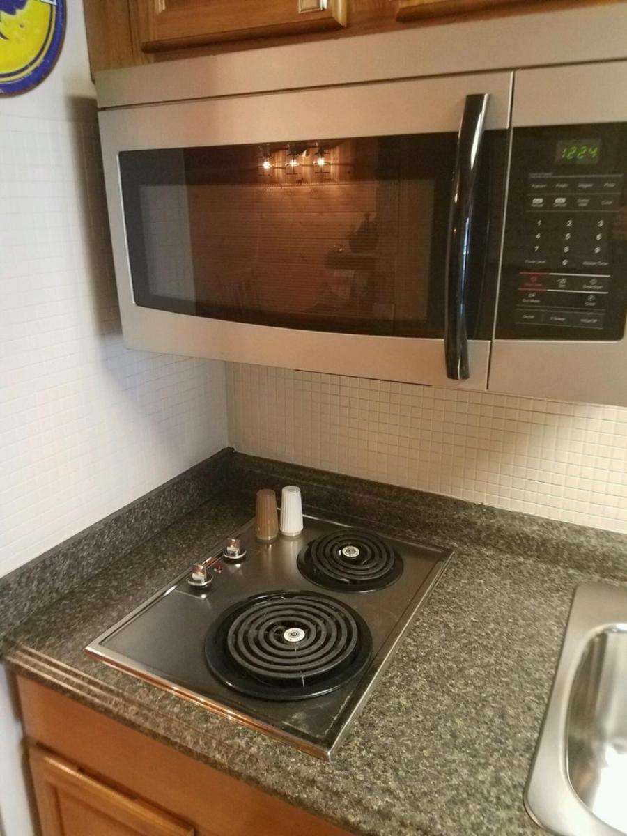 Downtown Gatlinburg Apartment - image 7