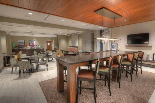 Hampton Inn Gatlinburg Historic Nature Trail Tn - image 11