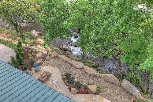 Hampton Inn Gatlinburg Historic Nature Trail Tn - image 4