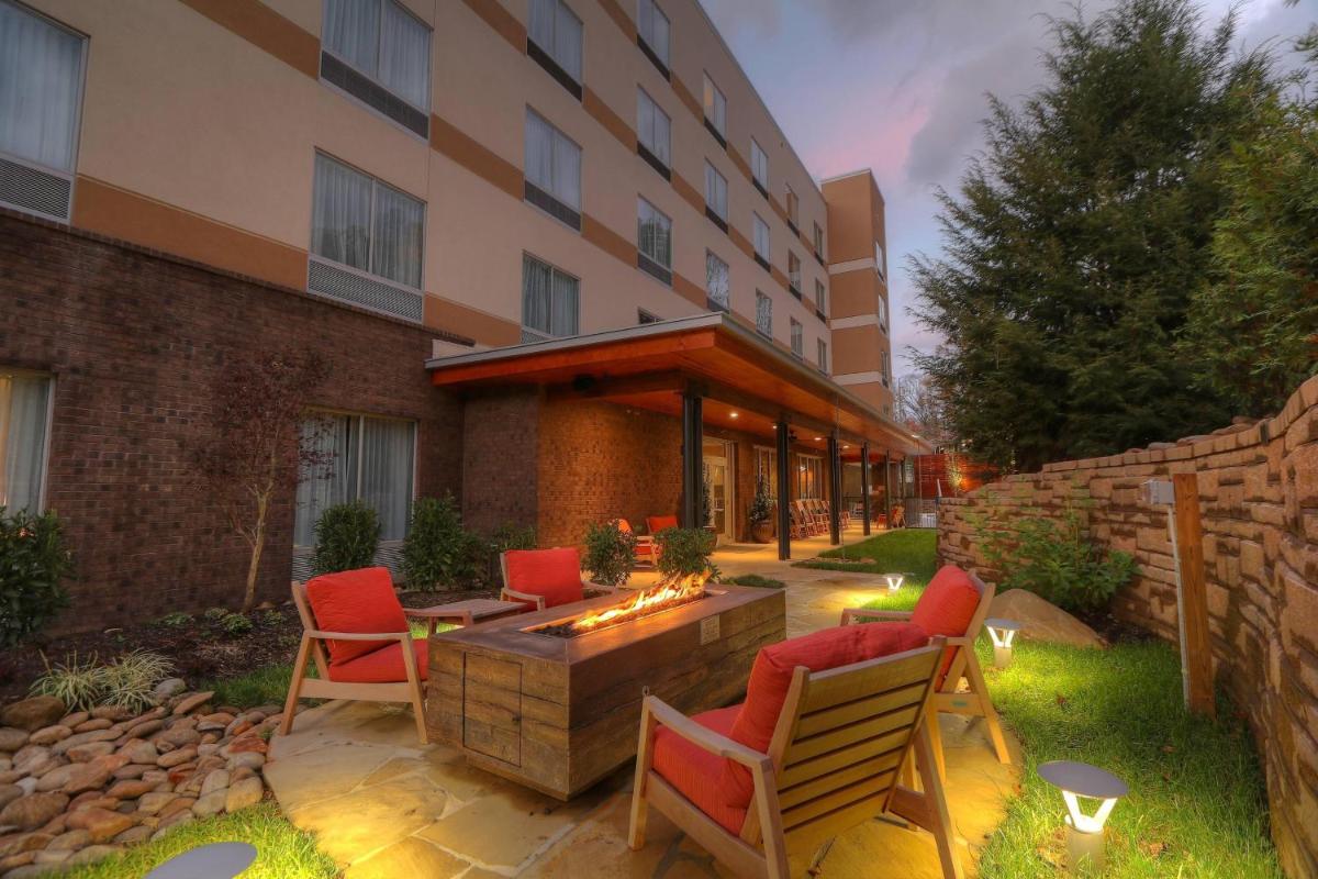 Fairfield Inn & Suites by Marriott Gatlinburg Downtown - main image
