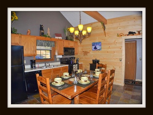 Rast Court Cabin 1016