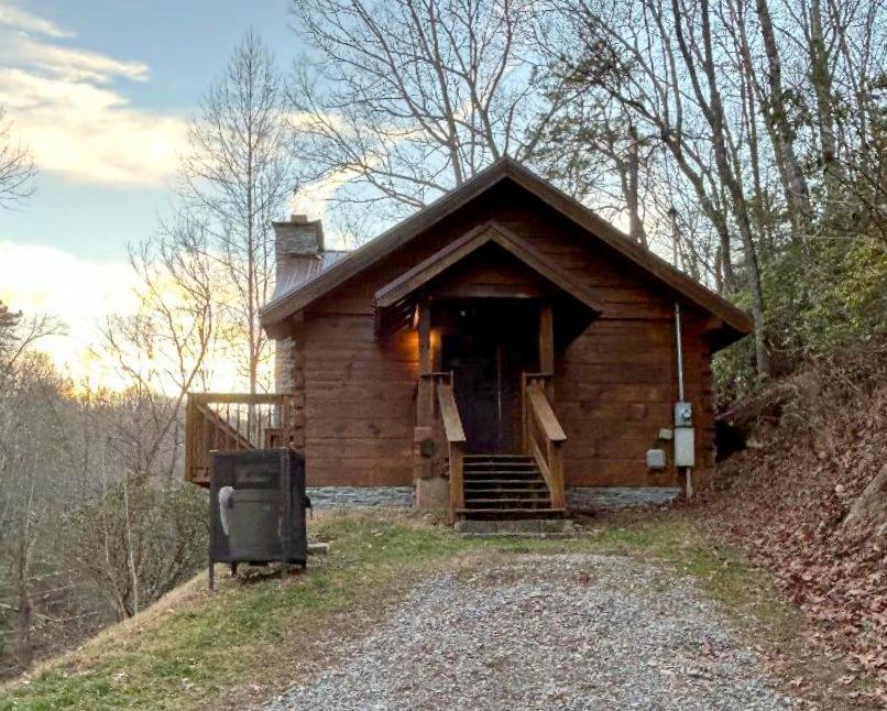 Honeymoon Hideaway - main image