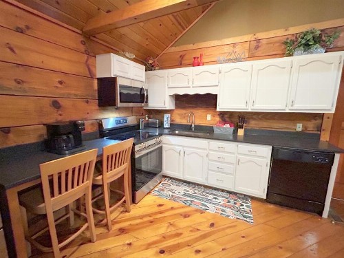 Honeymoon Hideaway - image 2