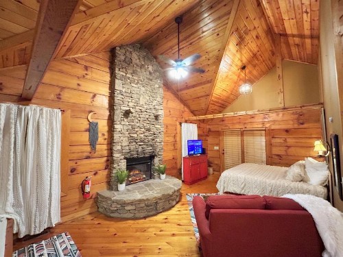 Honeymoon Hideaway - image 3