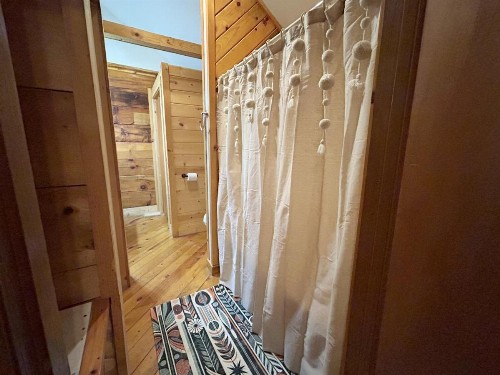 Honeymoon Hideaway - image 6