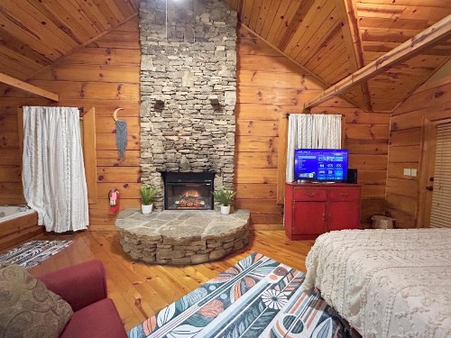 Honeymoon Hideaway - image 7