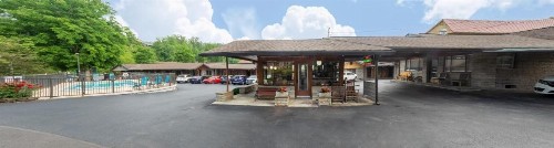 Marshall's Creek Rest Motel - image 24