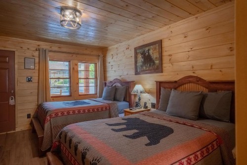Marshall's Creek Rest Motel - image 29
