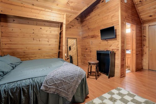 23 The Cub House Cabin - image 17