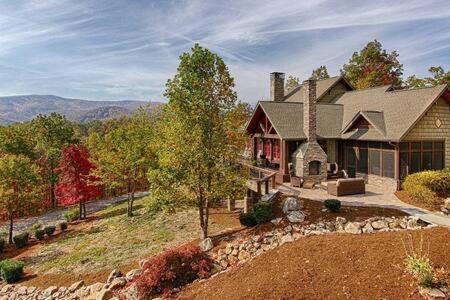 Mountain House - main image