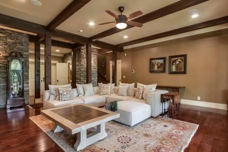 Mountain House - image 2
