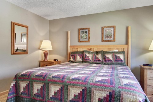 The Laurel Inn - image 12
