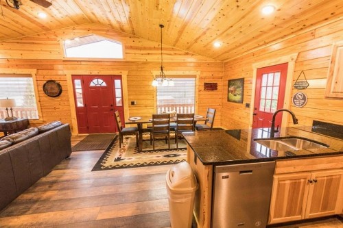 New two bedroom cabin-NOW available to book! home - image 6