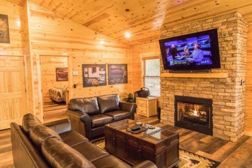 New two bedroom cabin-NOW available to book! home - image 9