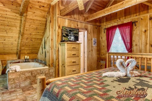 Cozy Mountain Hideaway - image 1