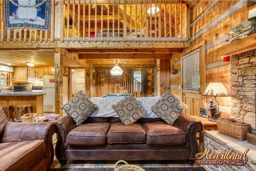Cozy Mountain Hideaway - image 10