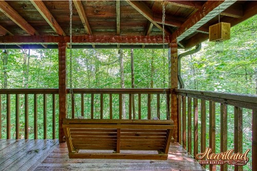 Cozy Mountain Hideaway - image 16
