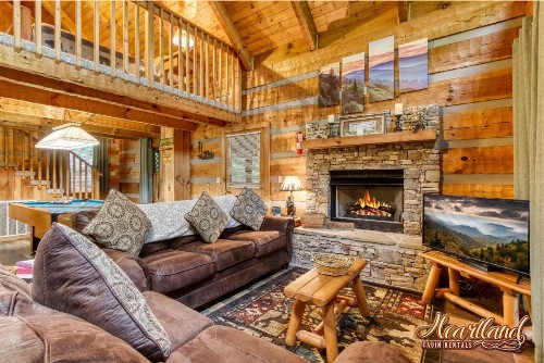 Cozy Mountain Hideaway - image 6