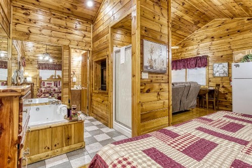 Romantic Retreat - image 16