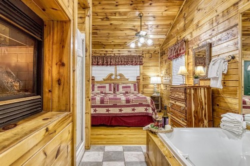 Romantic Retreat - image 9