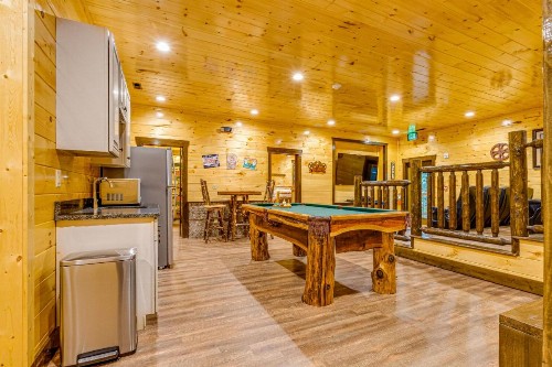 The Majestic Pine Retreat - image 11