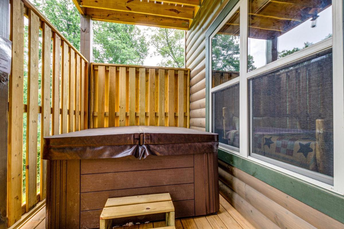 The Majestic Pine Retreat - image 2