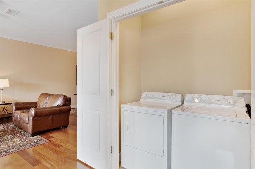 Venus Lodges Condos - image 3