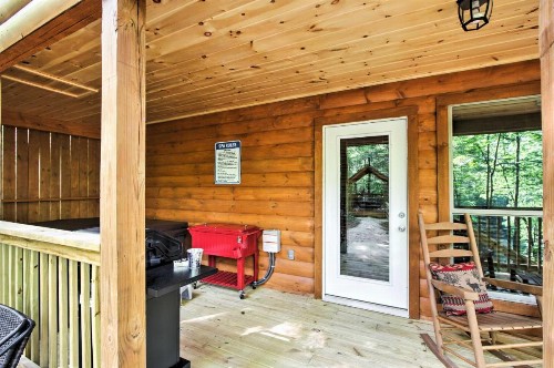 Cabin with Hot Tub and Game Room 5 Mi to Gatlinburg! - image 5