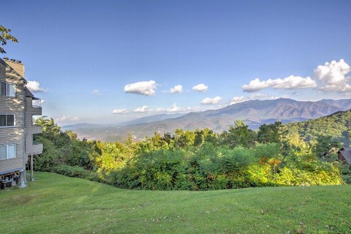 Gatlinburg Condo with Pool Access Balcony and Mtn View - image 3