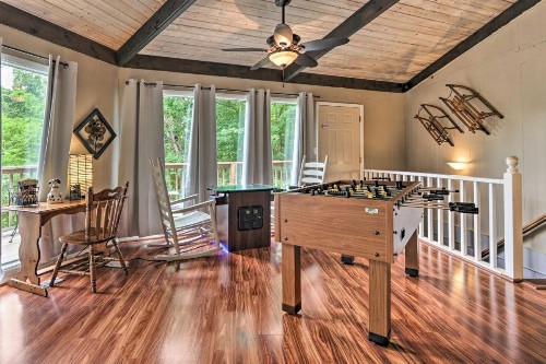 Gatlinburg House with Pool Table Hot Tub and Views! - image 5