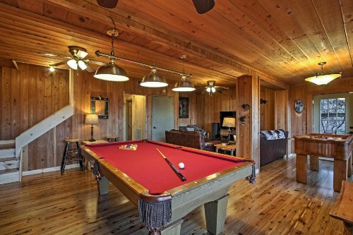 Sensational Gatlinburg Cabin with Hot Tub and Views! - image 11