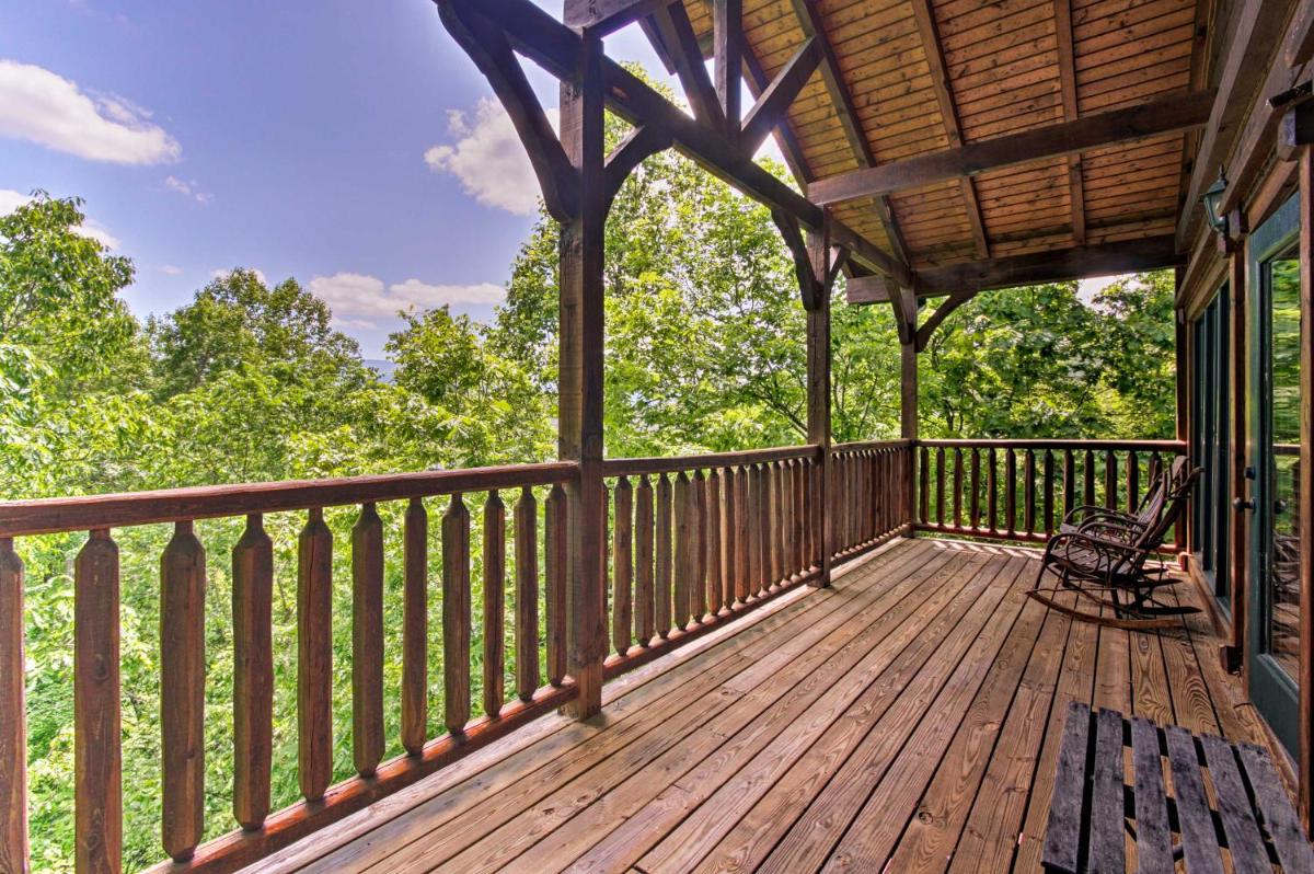 Mtn Cabin with Games and Community Pool 3 Mi to DTWN - main image