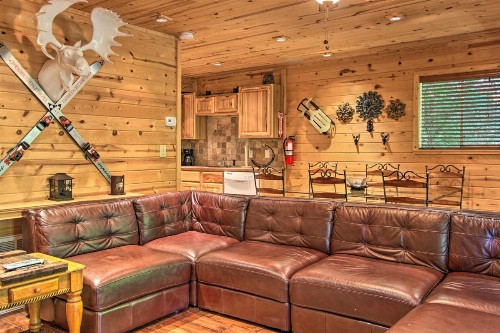 Chalet with Hot Tub and Rustic Charm 2 Mi to Downtown - image 8