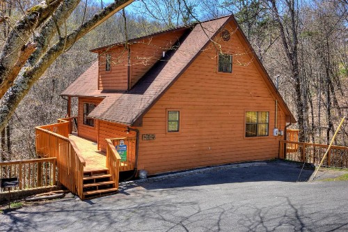 Bear Run Getaway #1136 by Aunt Bug's Cabin Rentals - image 9
