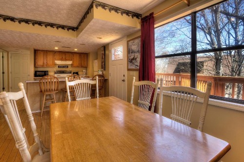 Bear Run Getaway #1136 by Aunt Bug's Cabin Rentals - image 11