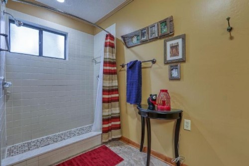 A Southern Point Of View - 3 Bedrooms 2 Baths Sleeps 8 cabin - image 10